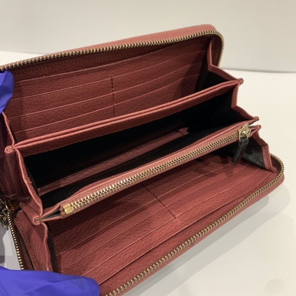 Gucci Black Soho Double G Zip Around Wallet Sku#85559 (Gently used,zip not work) - Picture 3 of 13